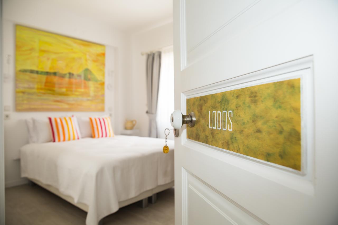 Esinti Hotel Бозджаада Экстерьер фото